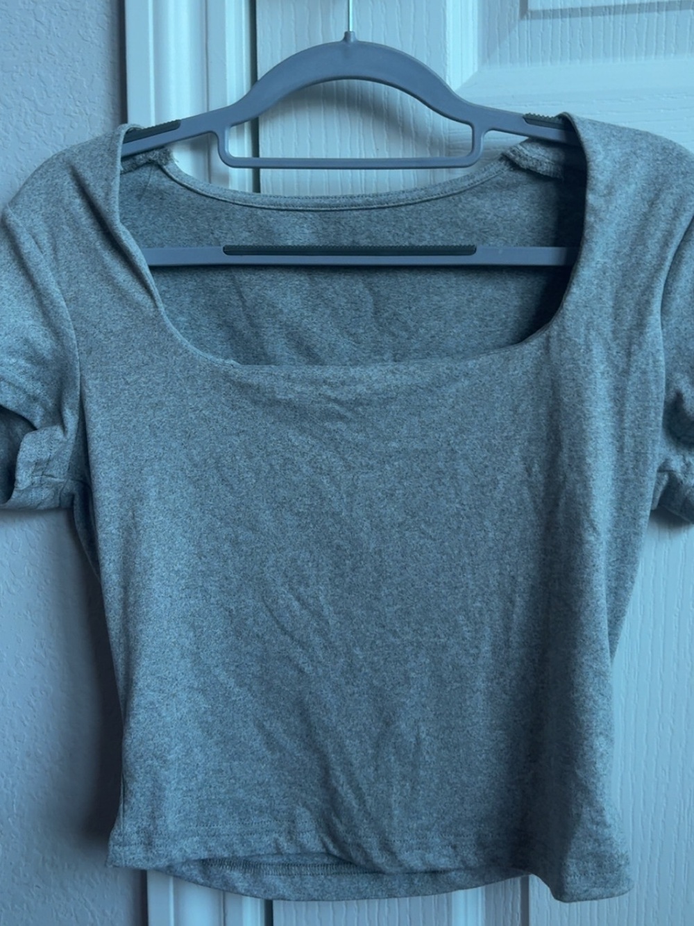 Women's Scoop Neck Short Sleeve Tee - Gray